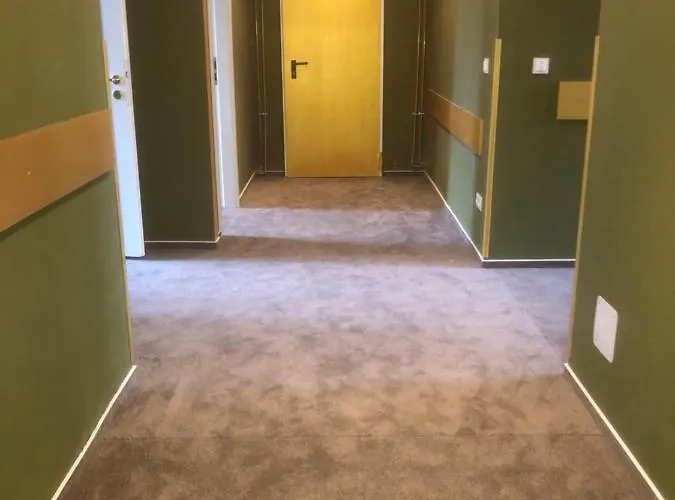 Goldhostel Hostel