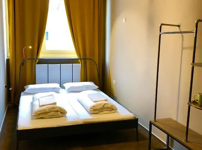 Hostel Goldhostel *